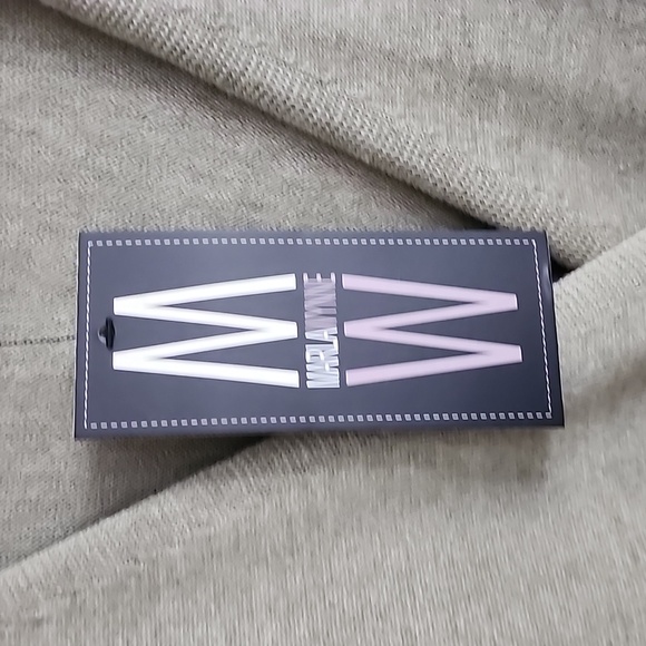 M MARYLAWYNNE W WOMEN'S BRAD NEW SWEATER, PONCHO  V NECK - Picture 3 of 11